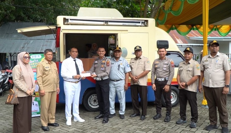 Jelang akhir tahun Pj Bupati Langkat ajak warga taat pajak kendaraan  Jelang akhir tahun Pj Bupati Langkat ajak warga taat pajak kendaraan Â