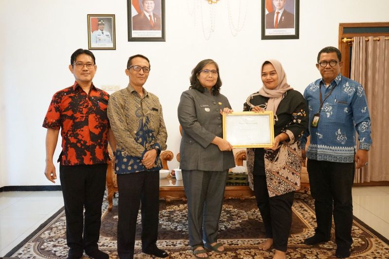 Kementerian Perdagangan beri penghargaan tiga pasar di Kediri Kementerian Perdagangan beri penghargaan tiga pasar di Kediri