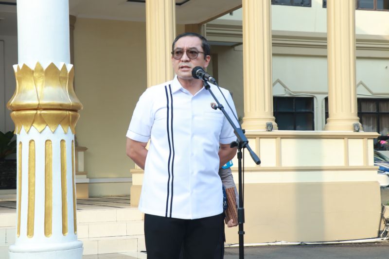 Polda Jambi tangkap dua pemengaruh promosikan judi online Polda Jambi tangkap dua pemengaruh promosikan judi online