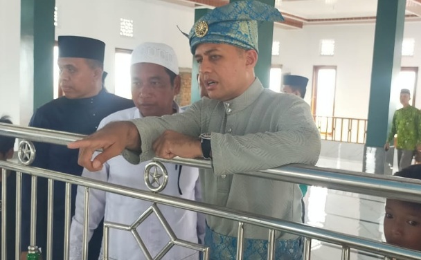 Anggota DPR RI bawa aspirasi warga Desa Jaring Halus Langkat Anggota DPR RI bawa aspirasi warga Desa Jaring Halus Langkat