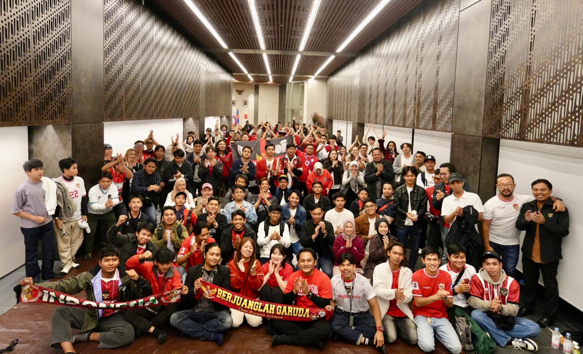 250 WNI padati Nobar KBRI Tokyo sambil nikmati bakmi bakso 250 WNI padati Nobar KBRI Tokyo sambil nikmati bakmi bakso