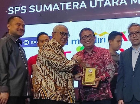 Pertamina Patra Niaga Regional Sumbagut terima Anugerah Mitra Media 2024 Pertamina Patra Niaga Regional Sumbagut terima Anugerah Mitra Media 2024