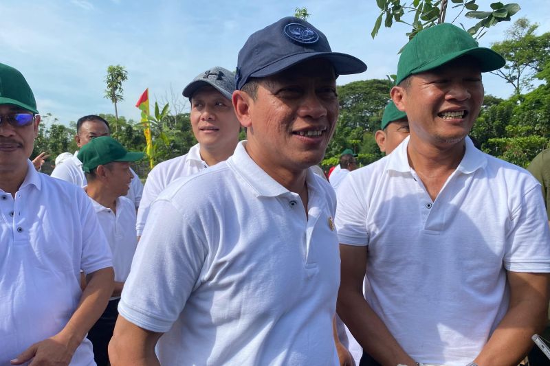 Menteri LH: RI mulai perdagangan karbon profesional awal 2025 Menteri LH: RI mulai perdagangan karbon profesional awal 2025