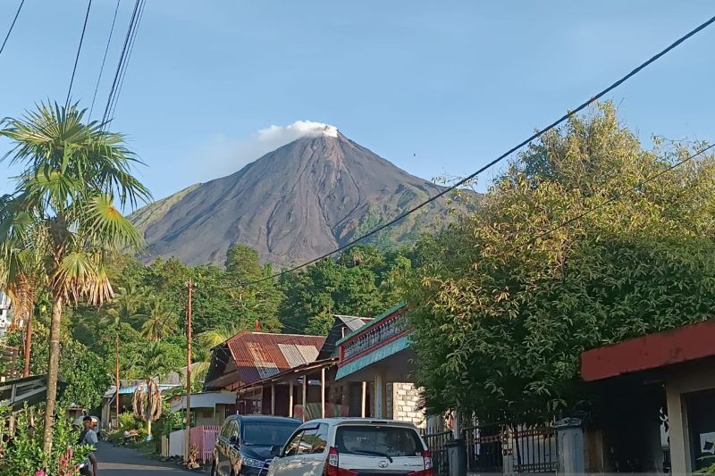 KPU Sitaro koordinasi Pos PGA pastikan aktivitas Gunung Karangetang KPU Sitaro koordinasi Pos PGA pastikan aktivitas Gunung Karangetang