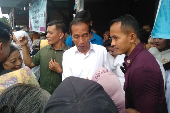Pilwakot Salatiga, Jokowi dukung paslon Robby-Nina Pilwakot Salatiga, Jokowi dukung paslon Robby-Nina
