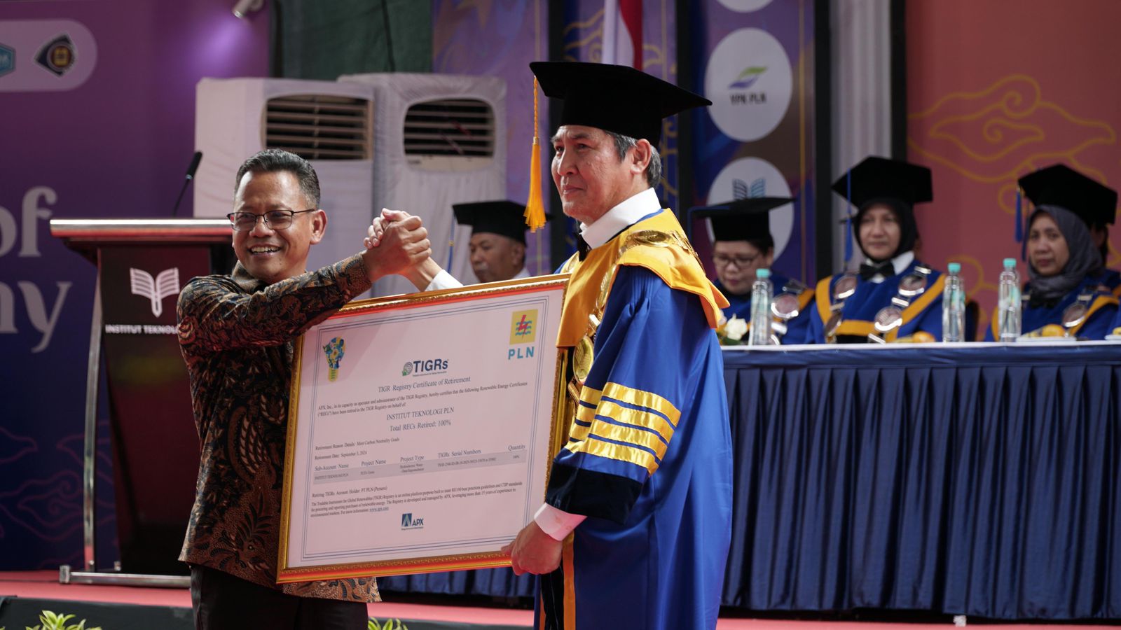 ITPLN raih SDGs Gold dan 100% gunakan energi bersih ITPLN raih SDGs Gold dan 100% gunakan energi bersih