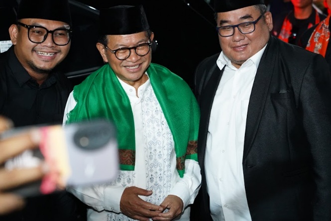 Dapat dukungan Sinta Nuriyah dan dikunjungi Kiai Lirboyo, Pramono: Jumat Berkah Dapat dukungan Sinta Nuriyah dan dikunjungi Kiai Lirboyo, Pramono: Jumat Berkah