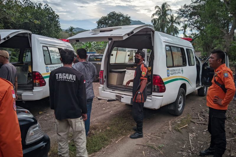 Kemensos siap salurkan santunan bagi korban angin kencang di Soppeng Kemensos siap salurkan santunan bagi korban angin kencang di Soppeng