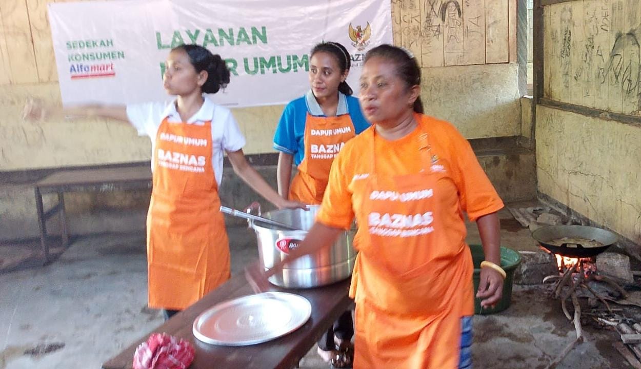 BAZNAS RI dirikan dapur umum dan distribusi alas tidur untuk korban erupsi Gunung Lewotobi Laki-Laki BAZNAS RI dirikan dapur umum dan distribusi alas tidur untuk korban erupsi Gunung Lewotobi Laki-Laki