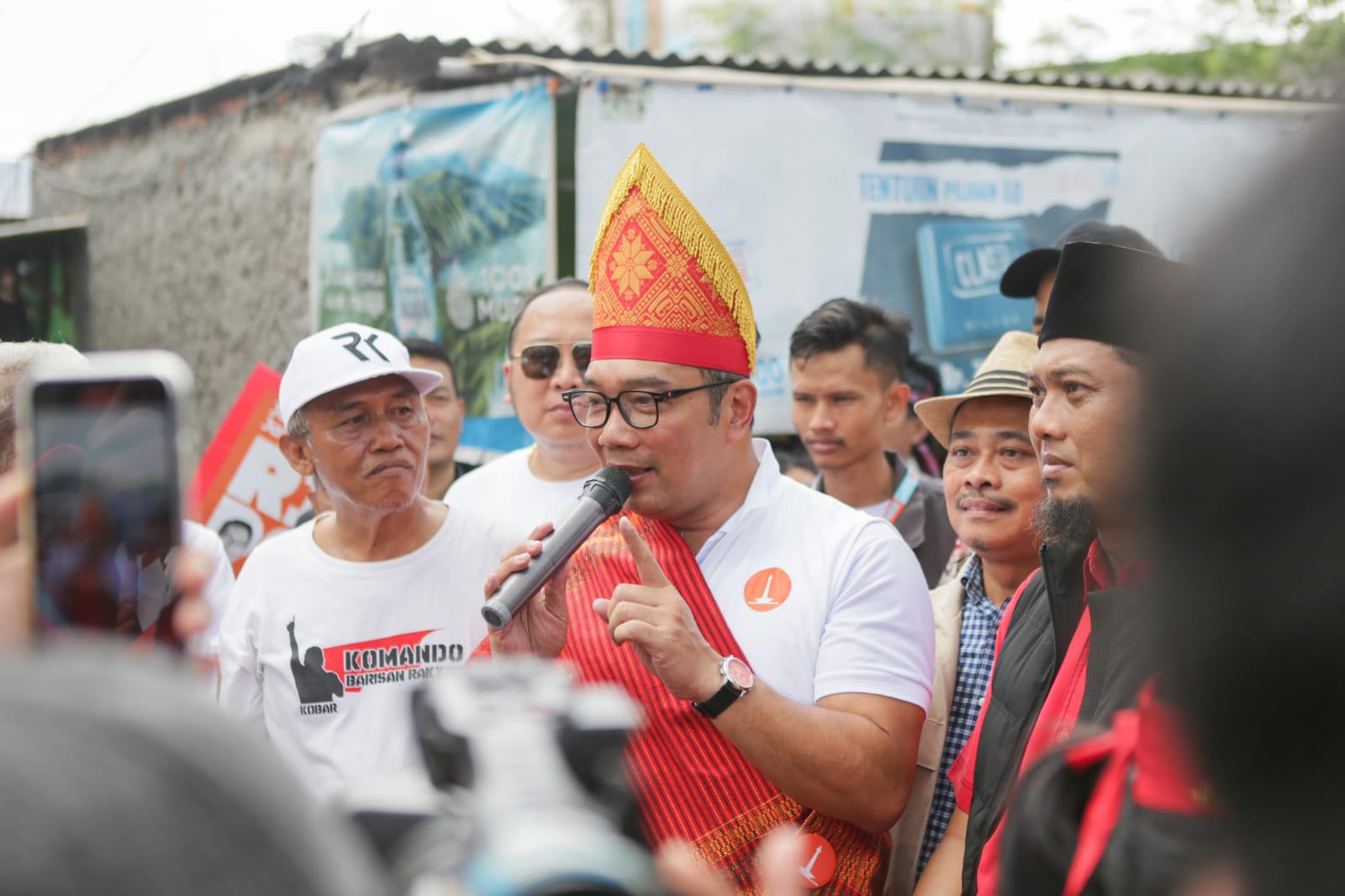 Cagub Jakarta Ridwan Kamil tegaskan kemajuan berkeadilan dalam membawa Jakarta maju Cagub Jakarta Ridwan Kamil tegaskan kemajuan berkeadilan dalam membawa Jakarta maju
