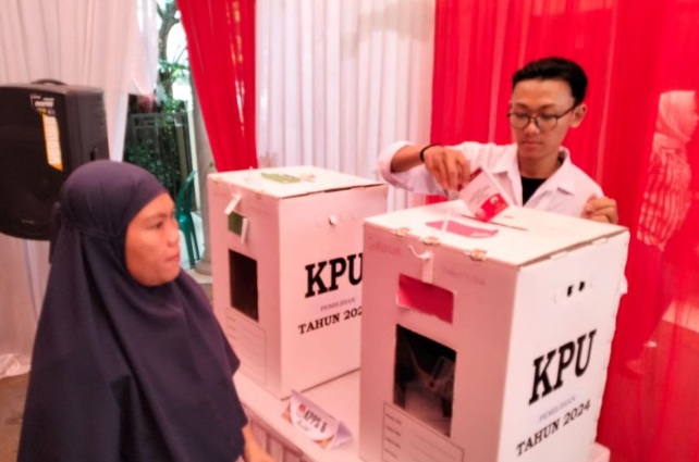 KPU Depok gelar simulasi pemungutan suara dengan 447 pemilih KPU Depok gelar simulasi pemungutan suara dengan 447 pemilih