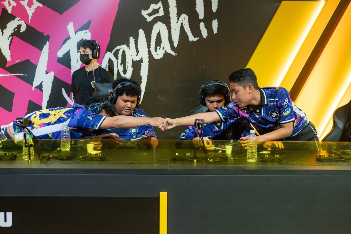 RRQ Kazu rebut puncak klasemen jelang final FFWS Global Finals Brasil RRQ Kazu rebut puncak klasemen jelang final FFWS Global Finals Brasil