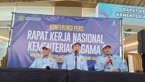 Kemenag bakal kurangi perjalanan dinas untuk hemat APBN Kemenag bakal kurangi perjalanan dinas untuk hemat APBN