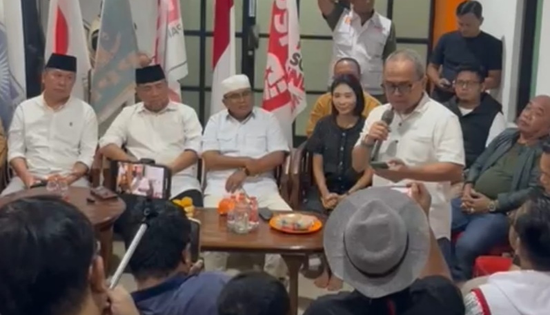 Heri-Sholihin klaim unggul di Pilkada Bekasi, menunggu hasil resmi KPU Heri-Sholihin klaim unggul di Pilkada Bekasi, menunggu hasil resmi KPU