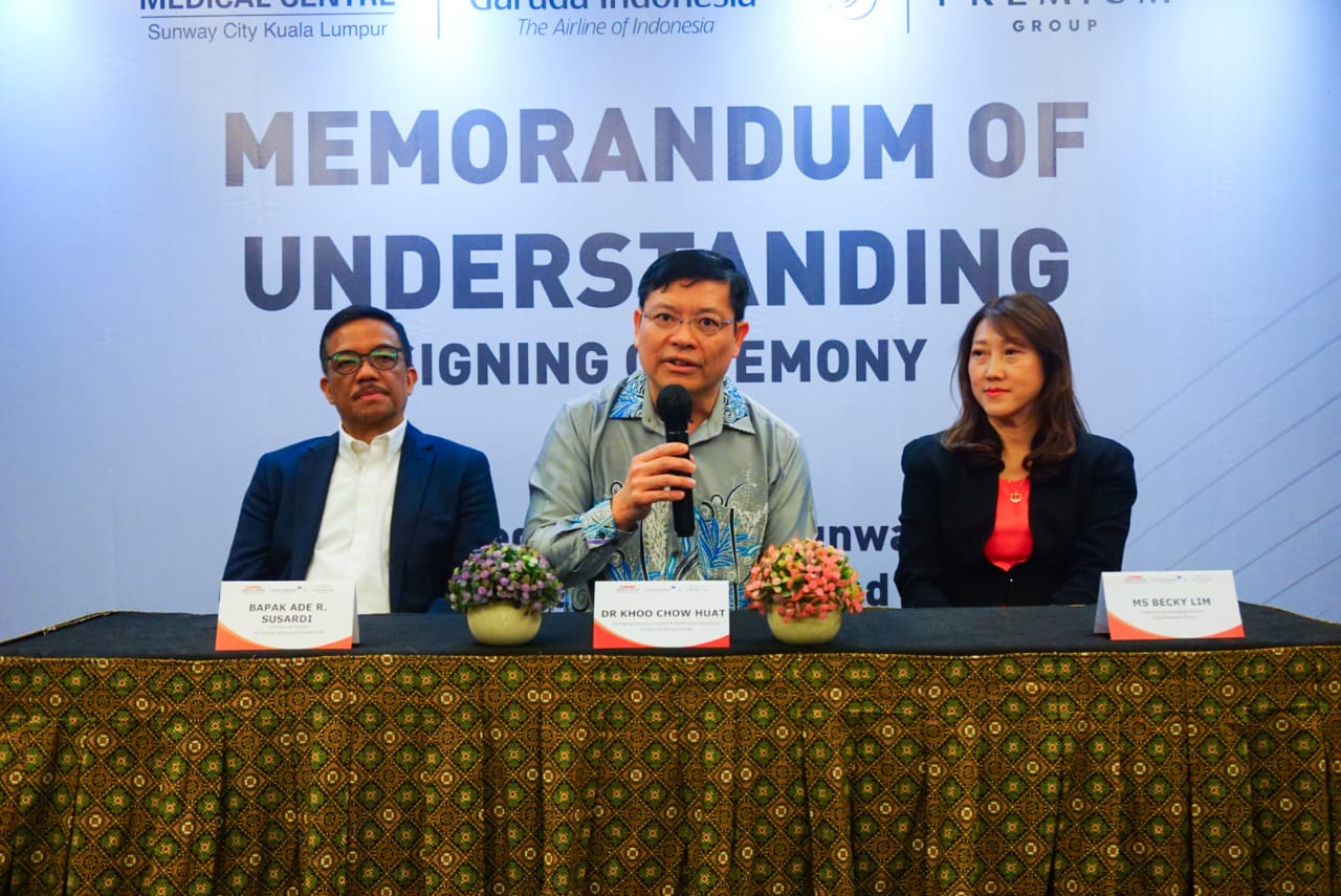 SMC kolaborasi strategis dengan Garuda Indonesia dan Plaza Premium Group SMC kolaborasi strategis dengan Garuda Indonesia dan Plaza Premium Group