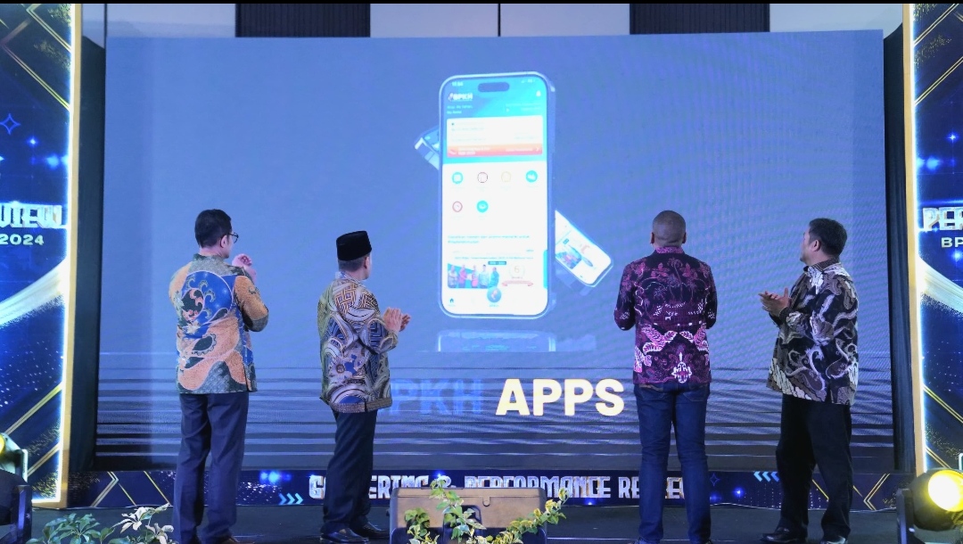 BPKH luncurkan BPKH Apps dan berikan apresiasi kinerja terbaik BPS BPIH Semester I-2024 BPKH luncurkan BPKH Apps dan berikan apresiasi kinerja terbaik BPS BPIH Semester I-2024
