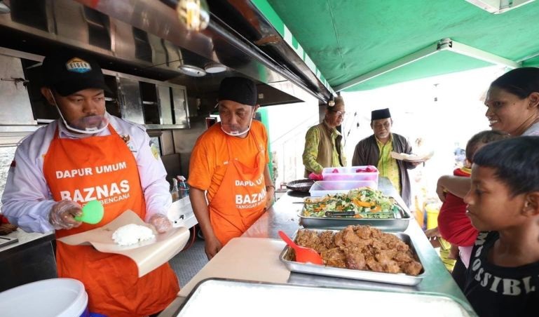 Baznas salurkan 2.500 paket makanan bergizi bagi mustahik di Tangerang Baznas salurkan 2.500 paket makanan bergizi bagi mustahik di Tangerang