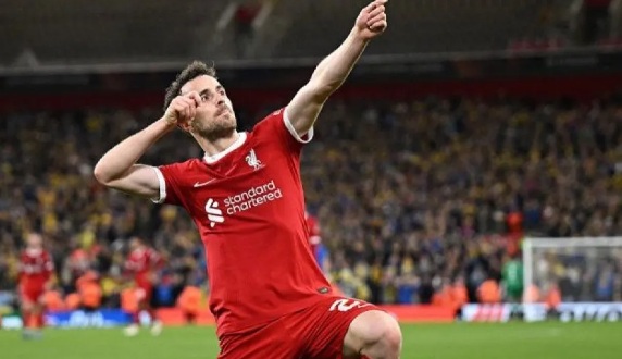 Arne Slot pastikan Liverpool masih tanpa Alisson, Chiesa dan Jota Arne Slot pastikan Liverpool masih tanpa Alisson, Chiesa dan Jota