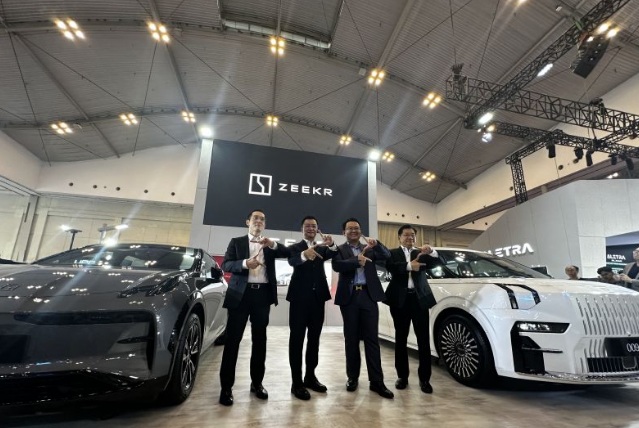 Zeekr X dan 009 resmi meluncur, harga mulai Rp1,1 miliar