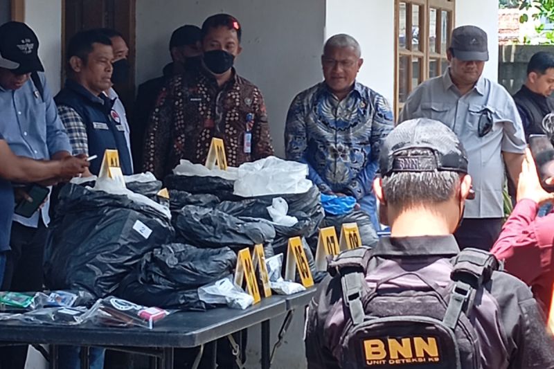Kepala BNN: Ada dua sebab anak muda terjerumus penyalahgunaan narkoba Kepala BNN: Ada dua sebab anak muda terjerumus penyalahgunaan narkoba