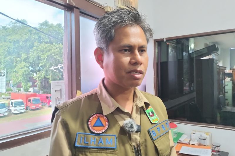 BPBD larang beraktivitas dalam radius 4,5 km dari Gunung Marapi BPBD larang beraktivitas dalam radius 4,5 km dari Gunung Marapi