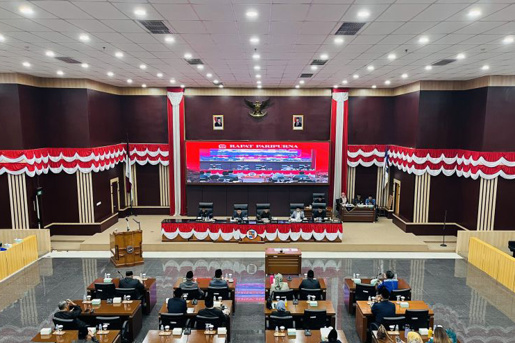 DPRD dan Pemkot Bogor sahkan RAPBD 2025 DPRD dan Pemkot Bogor sahkan RAPBD 2025