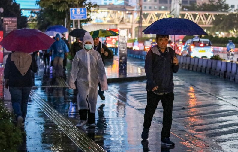 BMKG prakirakan sebagian besar daerah diguyur hujan pada Kamis