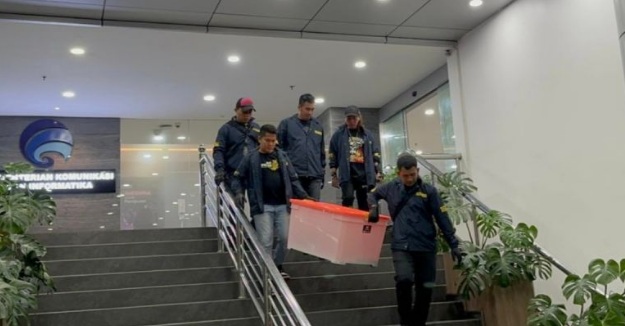 Polisi geledah kantor Kementerian Komdigi terkait judi daring Polisi geledah kantor Kementerian Komdigi terkait judi daring
