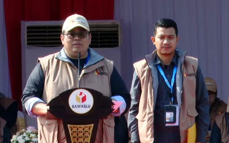 Bawaslu minta kenaikan uang kehormatan Panwascam 50-100 persen Bawaslu minta kenaikan uang kehormatan Panwascam 50-100 persen