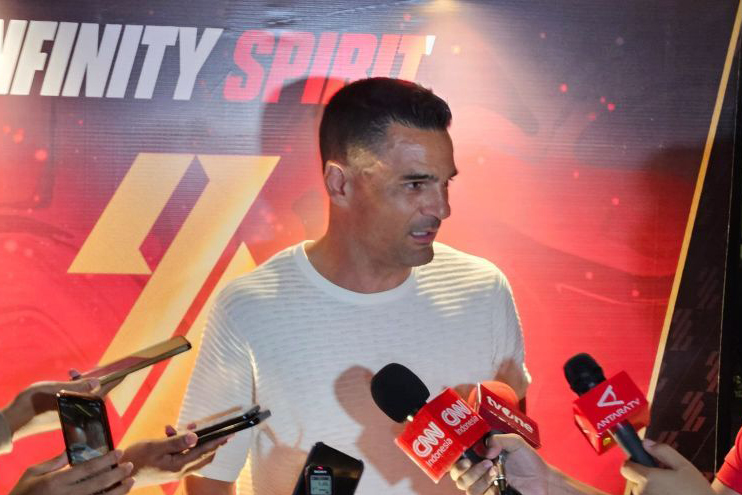 Carlos Pena maksimalkan skuat yang ada meski ditinggal tiga pemain Carlos Pena maksimalkan skuat yang ada meski ditinggal tiga pemain