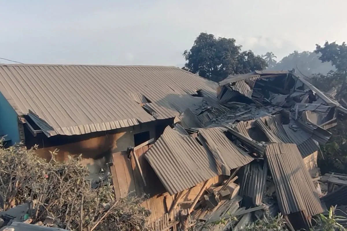 SAR Maumere: 9 MD dan 1 kritis akibat erupsi Gunung Lewotobi SAR Maumere: 9 MD dan 1 kritis akibat erupsi Gunung Lewotobi