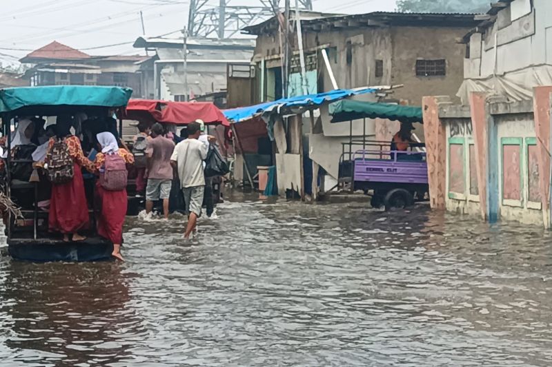 BPBD DKI : Genangan banjir rob di Jakarta Utara berangsur turun BPBD DKI : Genangan banjir rob di Jakarta Utara berangsur turun