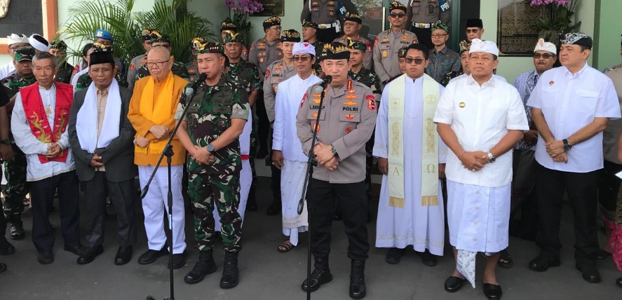 TNI - POLRI gelar doa bersama jelang Pilkada Serentak 2024 di Bali TNI - POLRI gelar doa bersama jelang Pilkada Serentak 2024 di Bali
