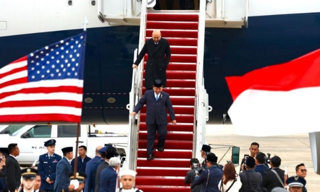 Prabowo hubungi Donald Trump melalui sambungan telepon Prabowo hubungi Donald Trump melalui sambungan telepon