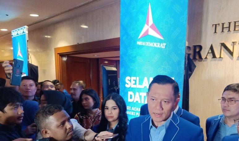 AHY perkenalkan Menteri PU sebagai kader Demokrat AHY perkenalkan Menteri PU sebagai kader Demokrat