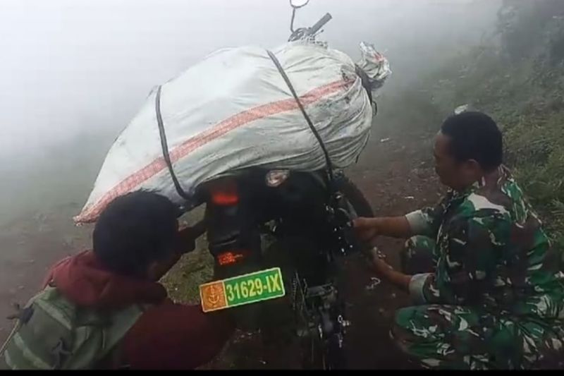 TNGR: Sampah hasil pendakian di Gunung Rinjani Lombok capai 31 ton TNGR: Sampah hasil pendakian di Gunung Rinjani Lombok capai 31 ton
