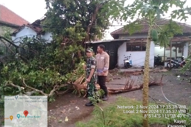 BPBD: 24 rumah warga di Trenggalek rusak diterjang puting beliung BPBD: 24 rumah warga di Trenggalek rusak diterjang puting beliungÂ