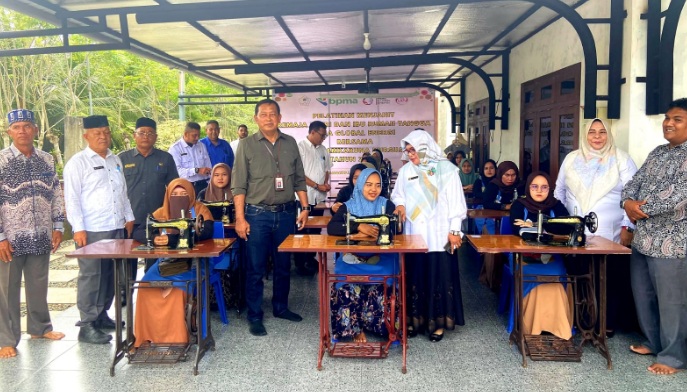 PGE latih keterampilan menjahit untuk perempuan di sekitar perusahaan 