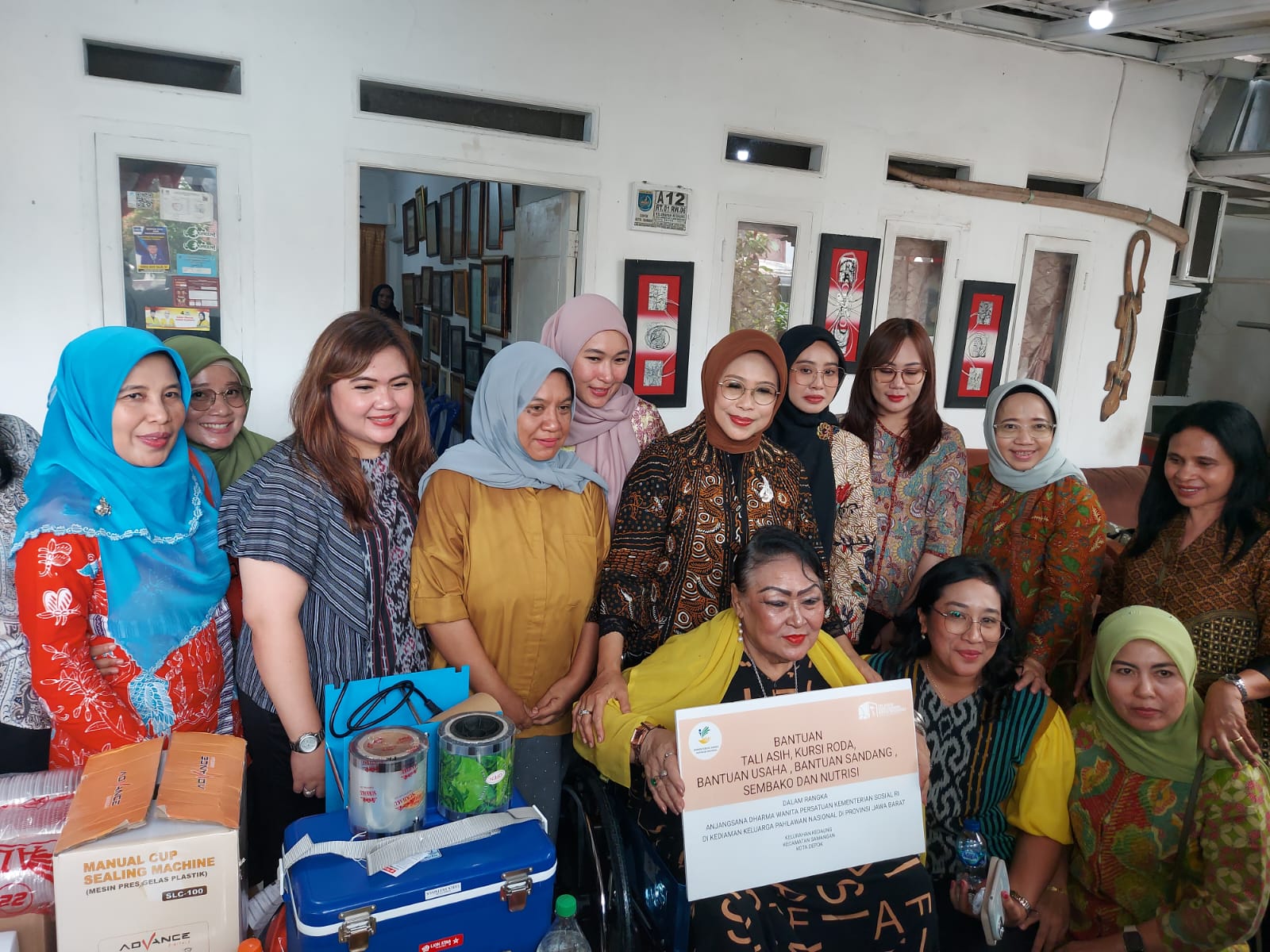 Sambut Hari Pahlawan, Kemensos beri bantuan pada anak almarhum Ismail Marzuki Sambut Hari Pahlawan, Kemensos beri bantuan pada anak almarhum Ismail Marzuki