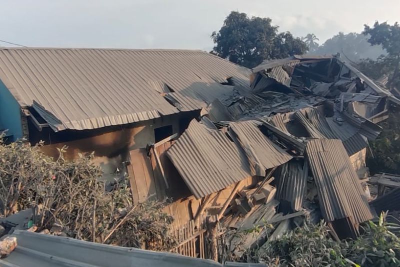 Delapan desa alami kerusakan paling parah akibat erupsi gunung Lewotobi Delapan desa alami kerusakan paling parah akibat erupsi gunung Lewotobi