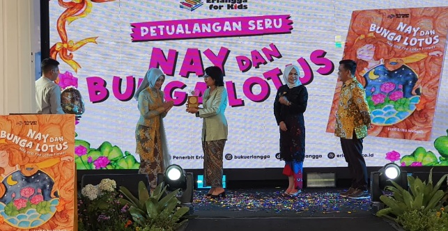 Tingkatkan inspirasi anak, Pj Ketua PKK Majalengka luncurkan buku Nay dan Bunga Lotus