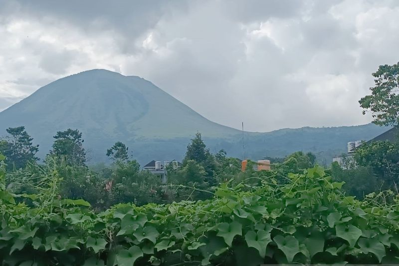 Pos PGA Lokon rekam 80 gempa vulkanik dangkal Pos PGA Lokon rekam 80 gempa vulkanik dangkal