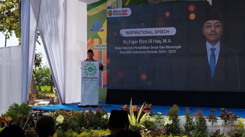 Guru non-ASN diminta ikuti sertifikasi untuk kenaikan tunjangan Guru non-ASN diminta ikuti sertifikasi untuk kenaikan tunjangan