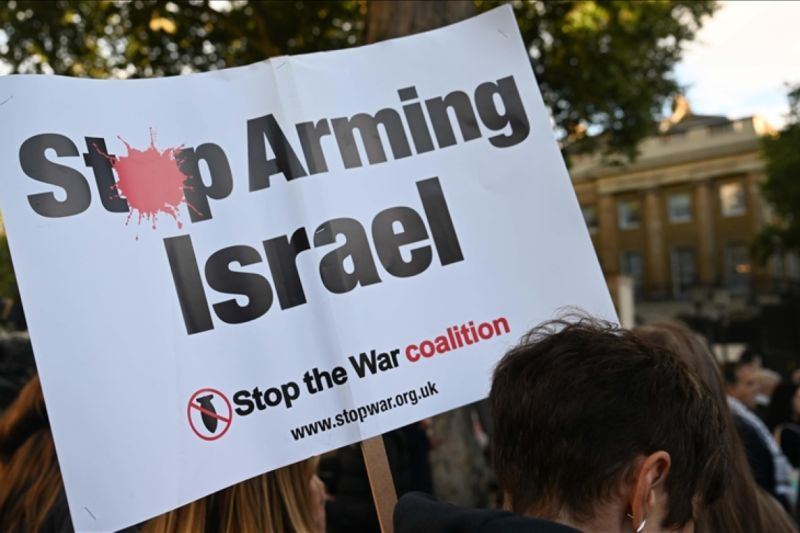 Demonstran di Swedia kecam dukungan senjata Barat untuk Israel Demonstran di Swedia kecam dukungan senjata Barat untuk Israel