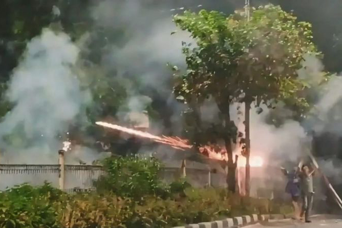 Antisipasi tawuran, Pemkot Jaktim akan tinggikan pagar pembatas jalan Antisipasi tawuran, Pemkot Jaktim akan tinggikan pagar pembatas jalan