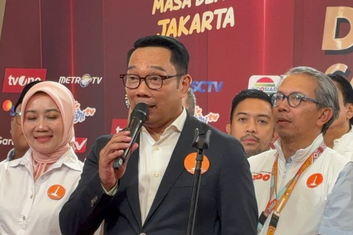 Ridwan Kamil tanggapi pertanyaan soal masa lalunya sebagai gubernur Jabar Ridwan Kamil tanggapi pertanyaan soal masa lalunya sebagai gubernur Jabar