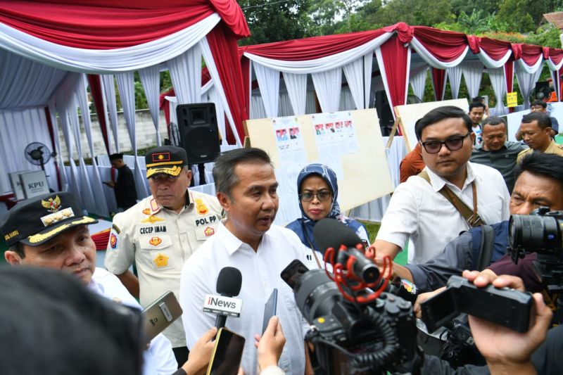 Pj Gubernur Jabar benarkan satu petugas TPS meninggal saat bertugas Pj Gubernur Jabar benarkan satu petugas TPS meninggal saat bertugas