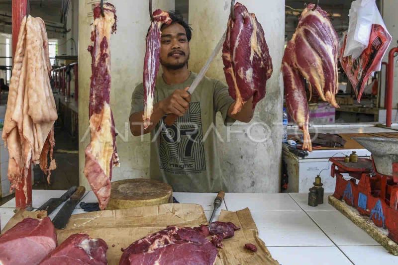 Harga daging sapi turun Rp3.800 menjadi Rp130.390 per kg Harga daging sapi turun Rp3.800 menjadi Rp130.390 per kg