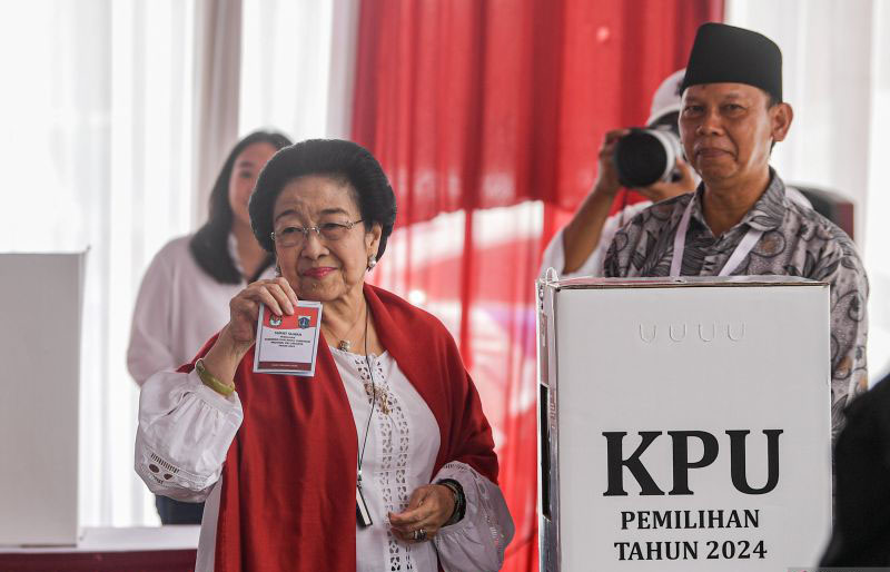 Megawati ajak masyarakat lawan intimidasi aparatur negara Megawati ajak masyarakat lawan intimidasi aparatur negara