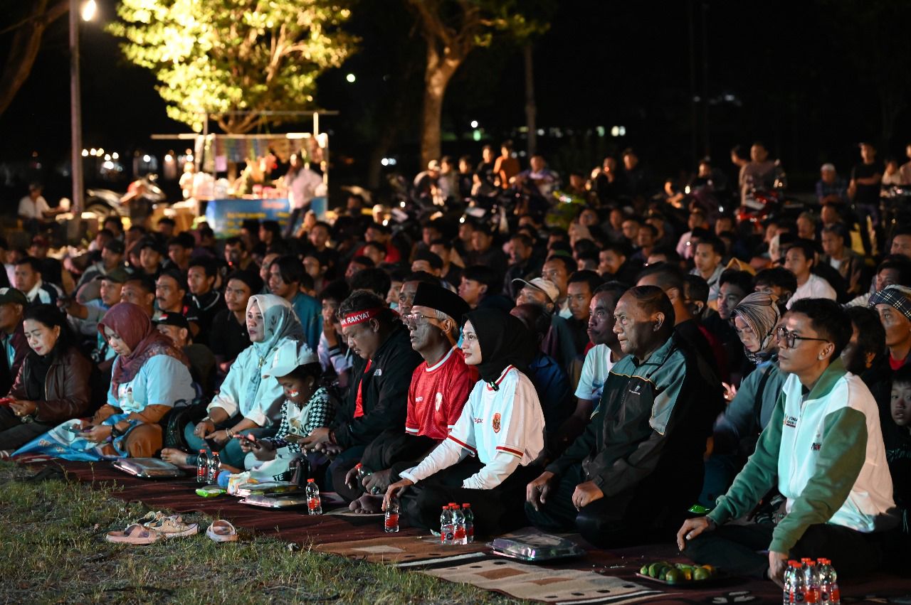 Paslon wali kota Kediri gelar nobar Timnas vs China Paslon wali kota Kediri gelar nobar Timnas vs China